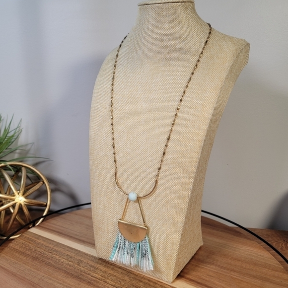 Bou Cou Long Boho Necklace Gold Tone thin chain with Yarn Fan Tassel - Picture 5 of 17
